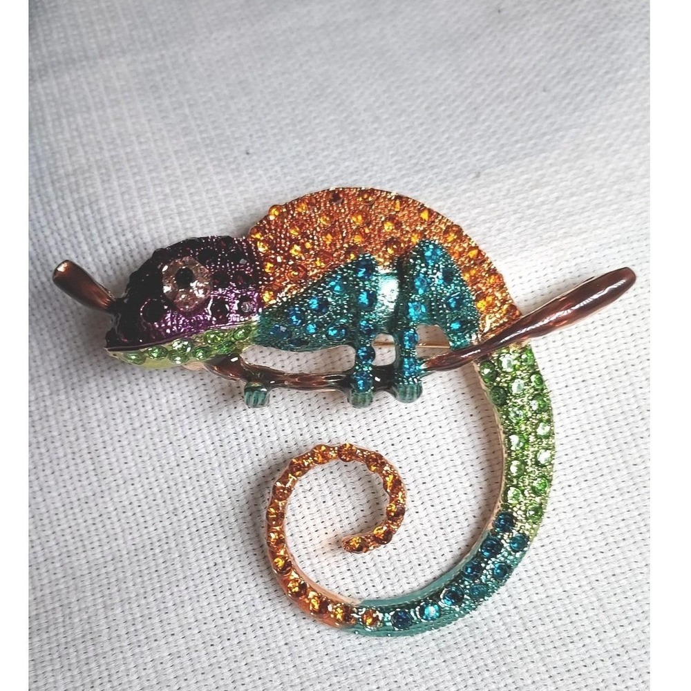 Gold Tone Colorful Rhinestone Chameleon Brooch Lizard Reptile Swirl Tail Pin